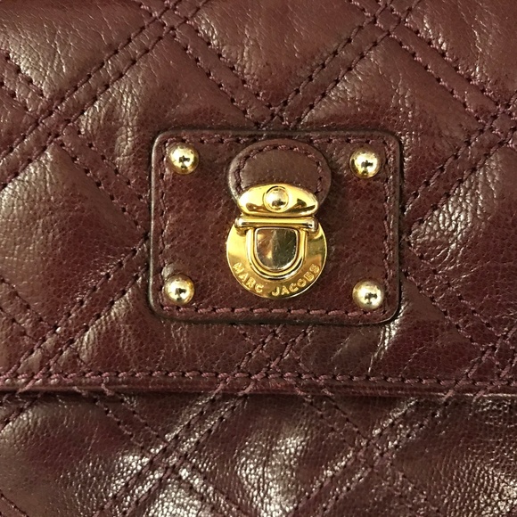 Marc Jacobs XL Leather Burgundy Crossbody - Picture 4 of 4